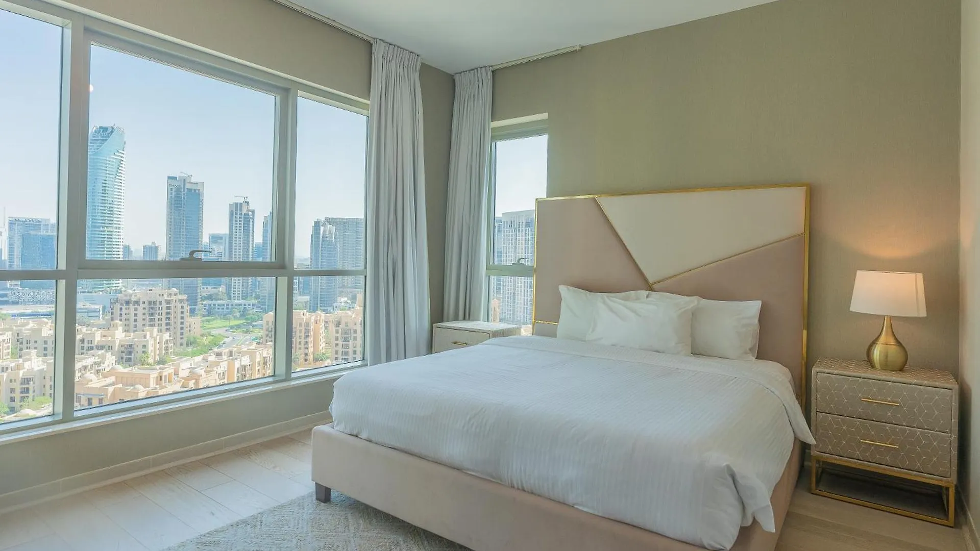 Appartement Bellavista - Breath-Taking - 2Br - Boulevard Central à Dubaï